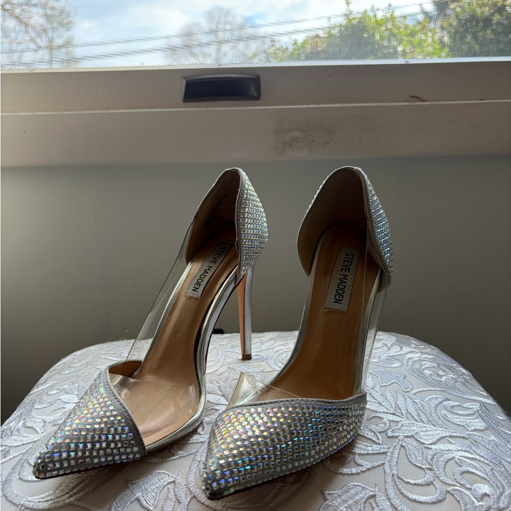 Steve Madden Iridescent Silver Heels